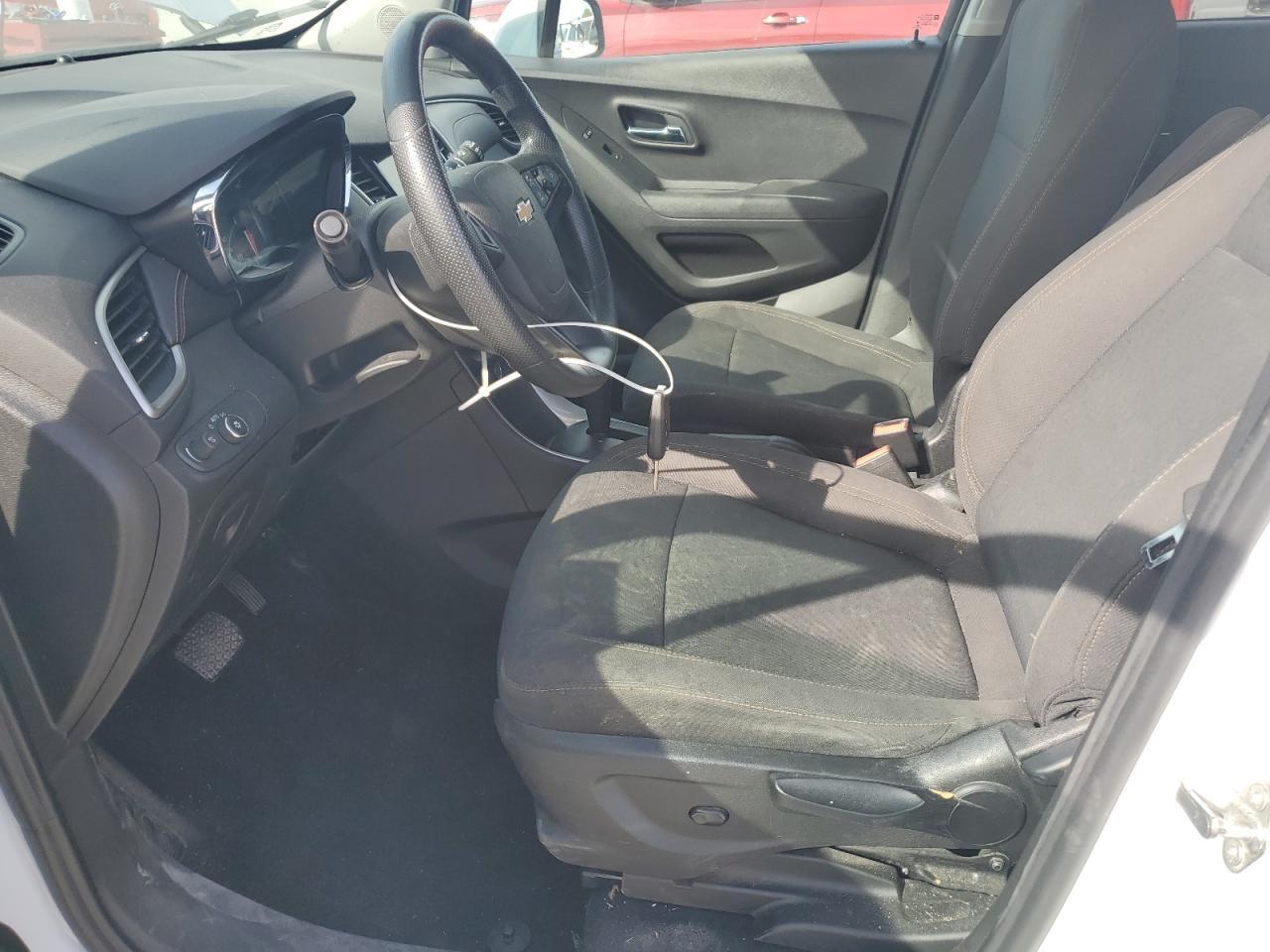 2019 Chevrolet Trax Ls - Image 7