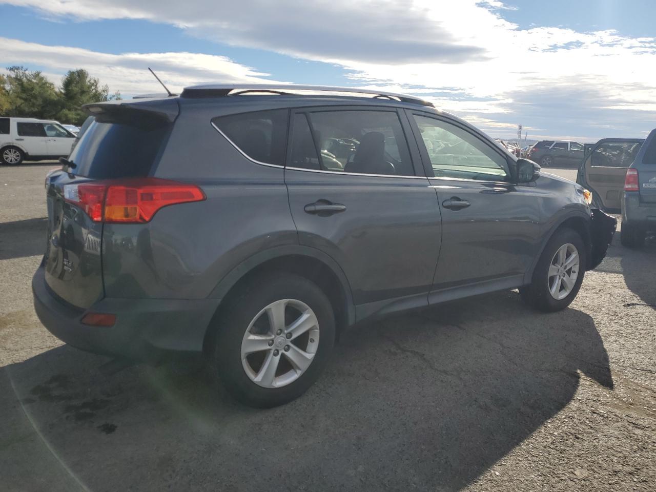 2013 Toyota Rav4 Xle - Фото 3