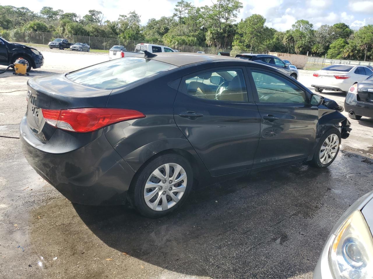 2012 Hyundai Elantra Gls - Фото 3