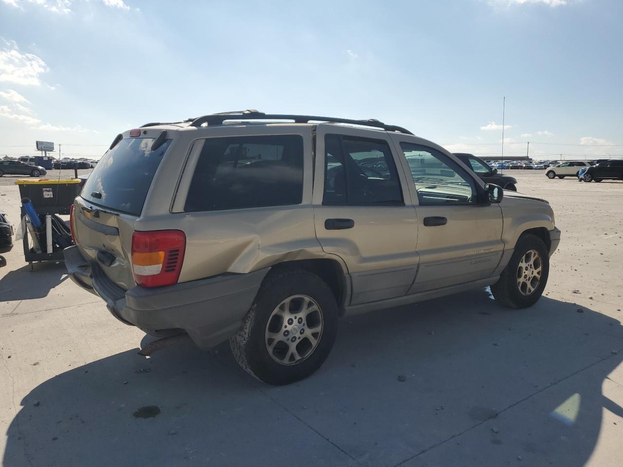 2000 Jeep Grand Cherokee Laredo - Image 3