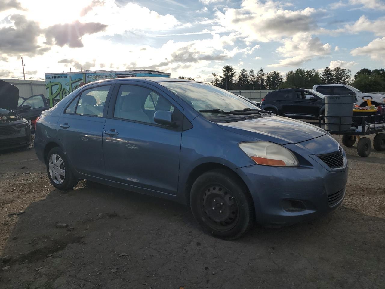 2011 Toyota Yaris - Фото 4