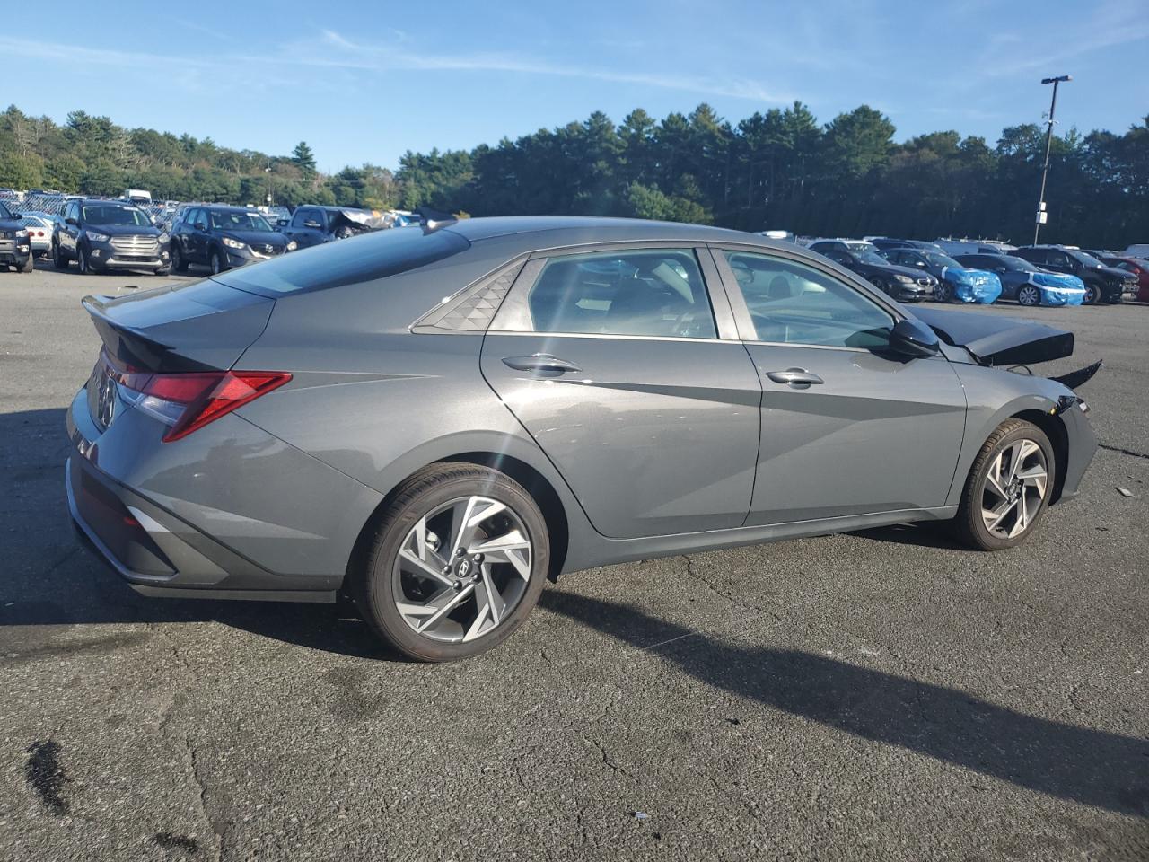 2025 Hyundai Elantra Sel Sport - Фото 3