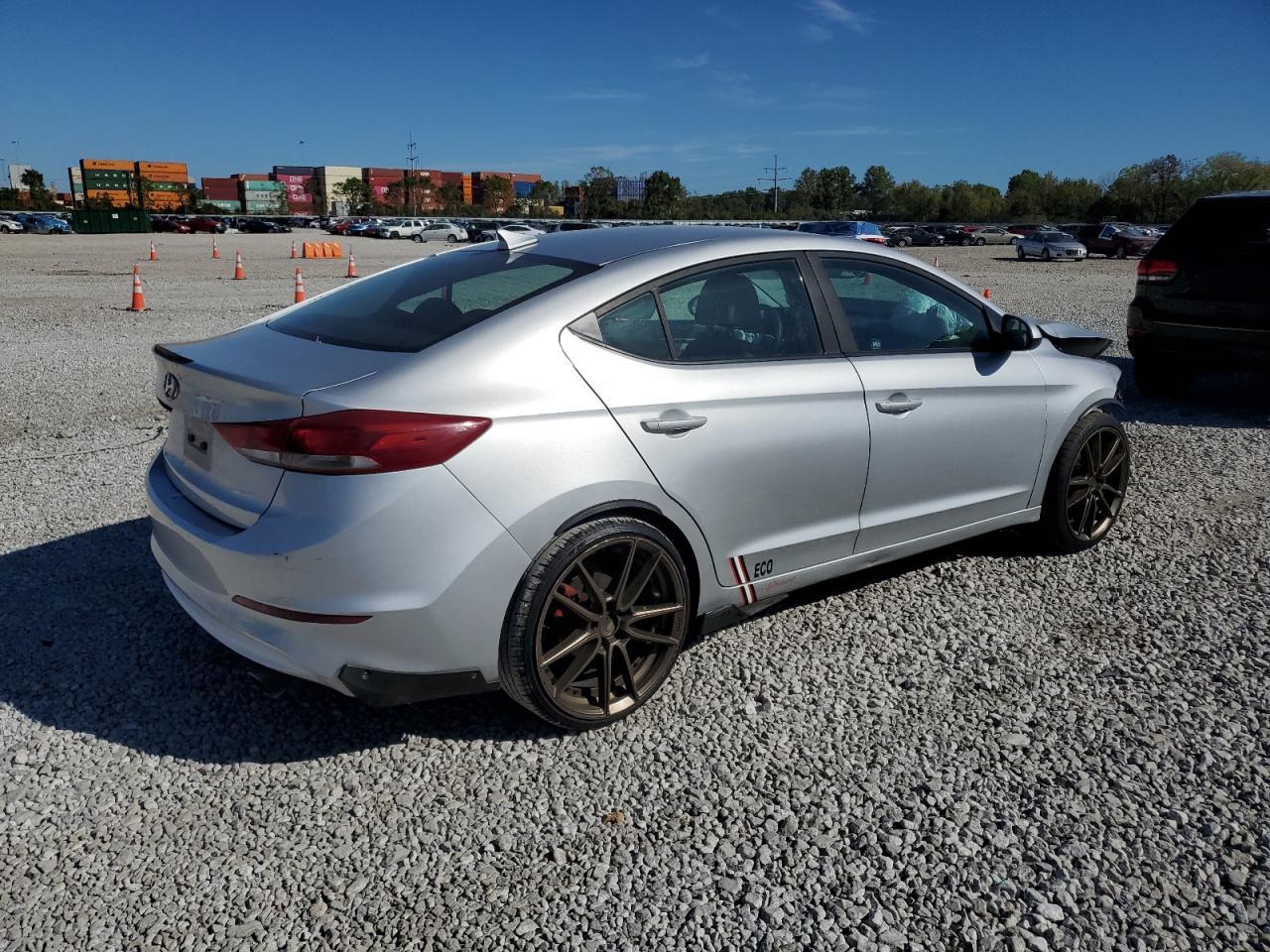 2018 Hyundai Elantra Sel - Фото 3