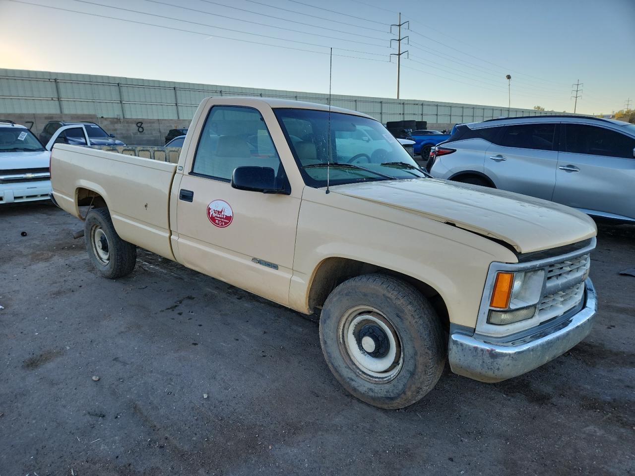 1998 Chevrolet Gmt-400 C2500 - Фото 4