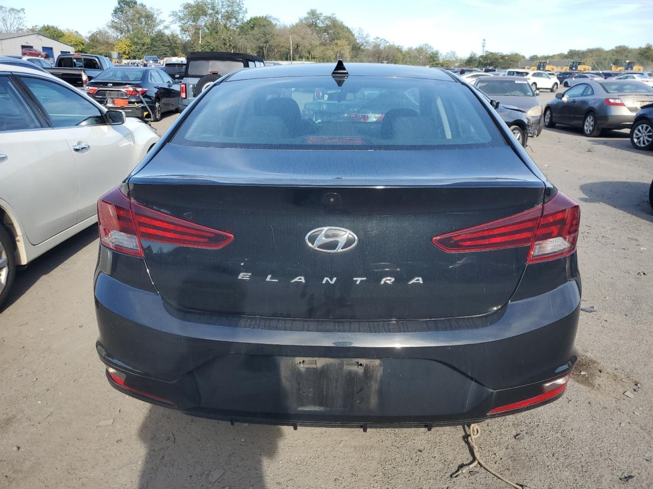 2020 Hyundai Elantra Sel - Фото 6