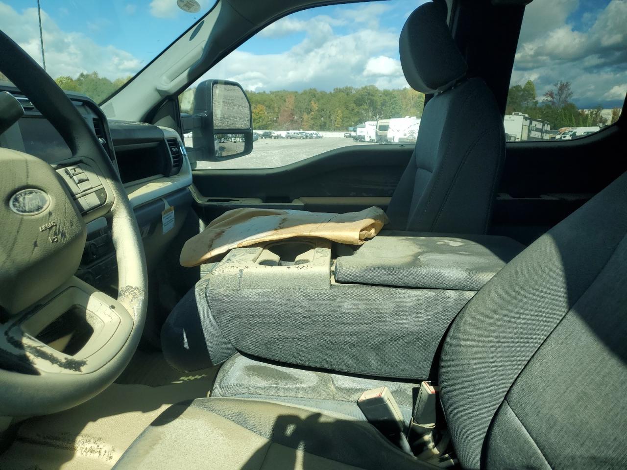 2024 Ford F450 Xl Chassis 7.3L Gas - Фото 7