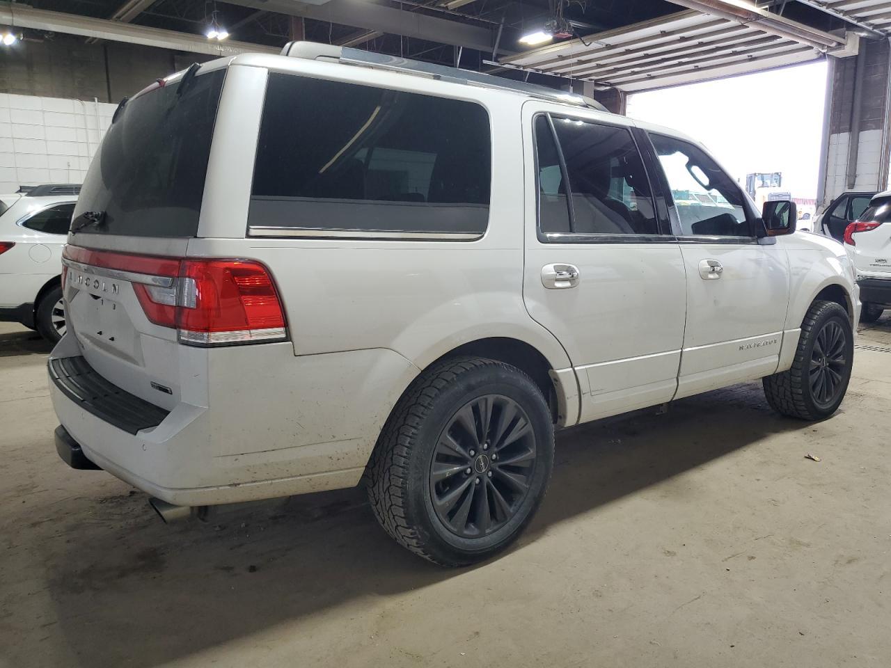 2015 Lincoln Navigator - Фото 3