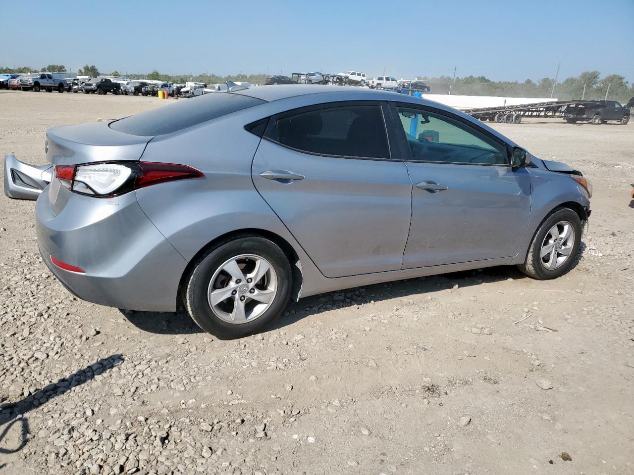 2015 Hyundai Elantra Se - Фото 3