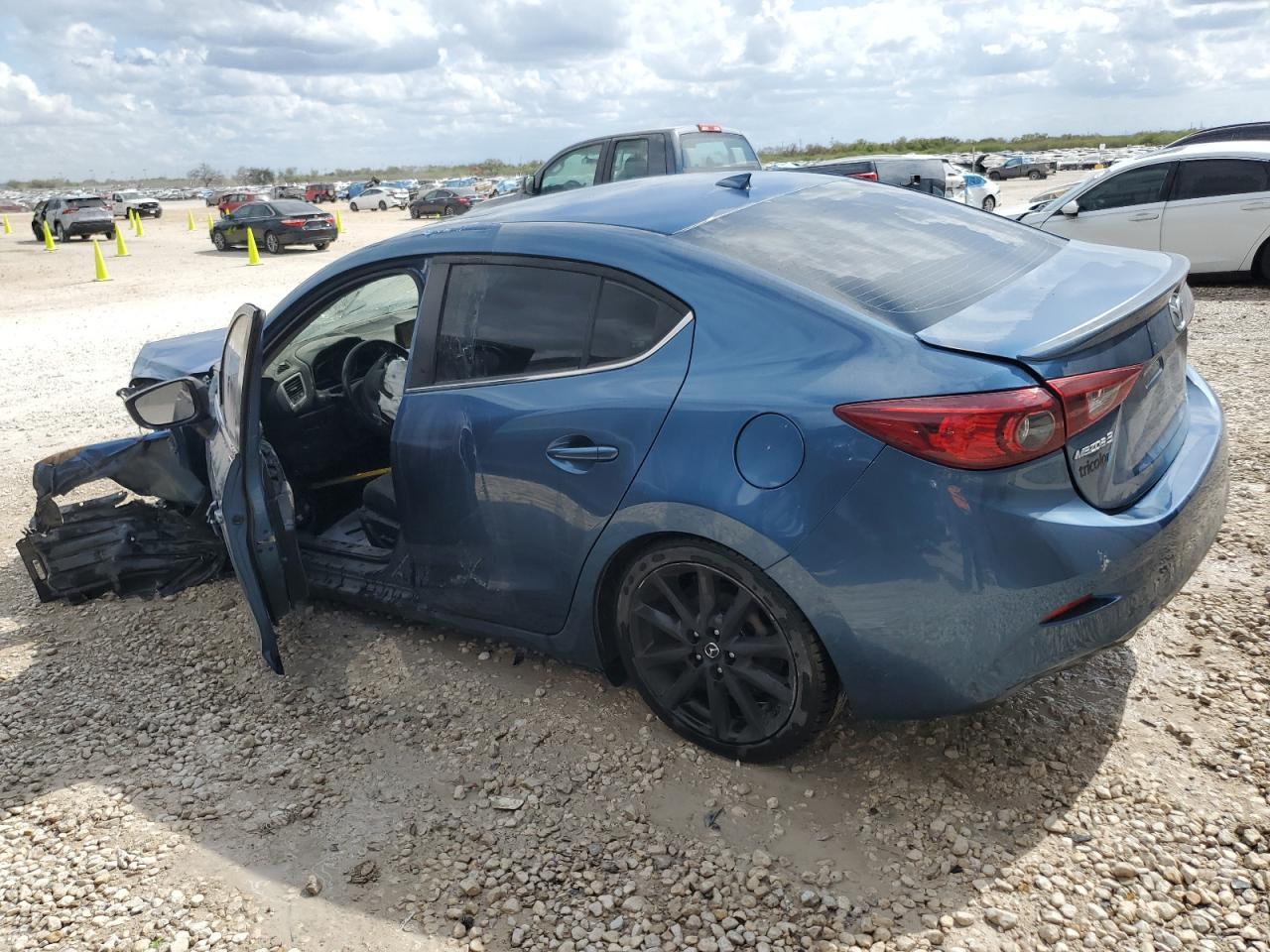 2018 Mazda 3 Touring - Image 2