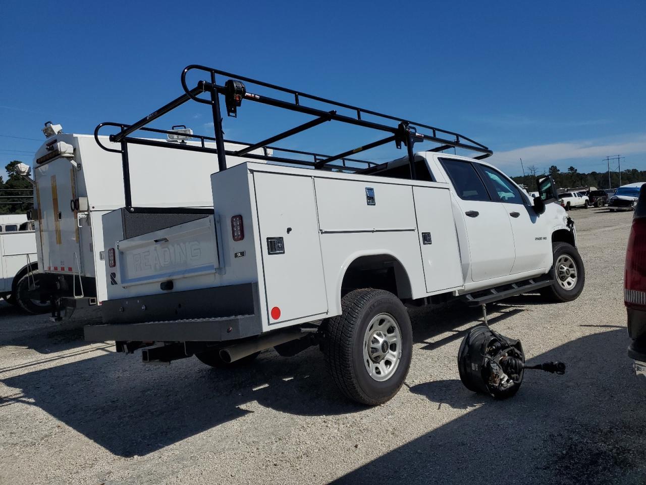 2025 Chevrolet Silverado 2500Hd Utility / Servicetruck - Image 3
