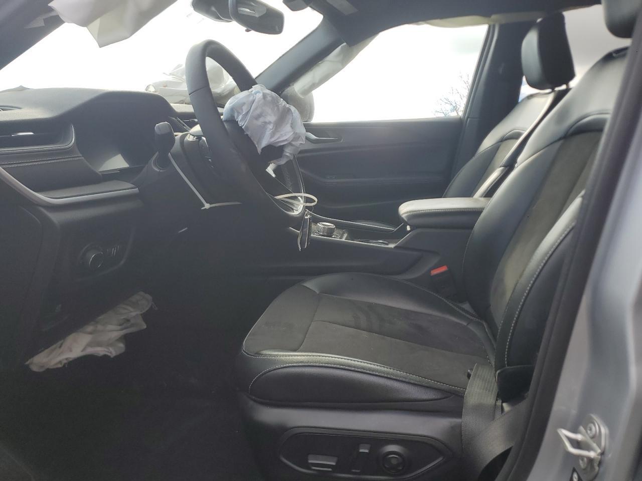 2024 Jeep Grand Cherokee L Laredo - Фото 7