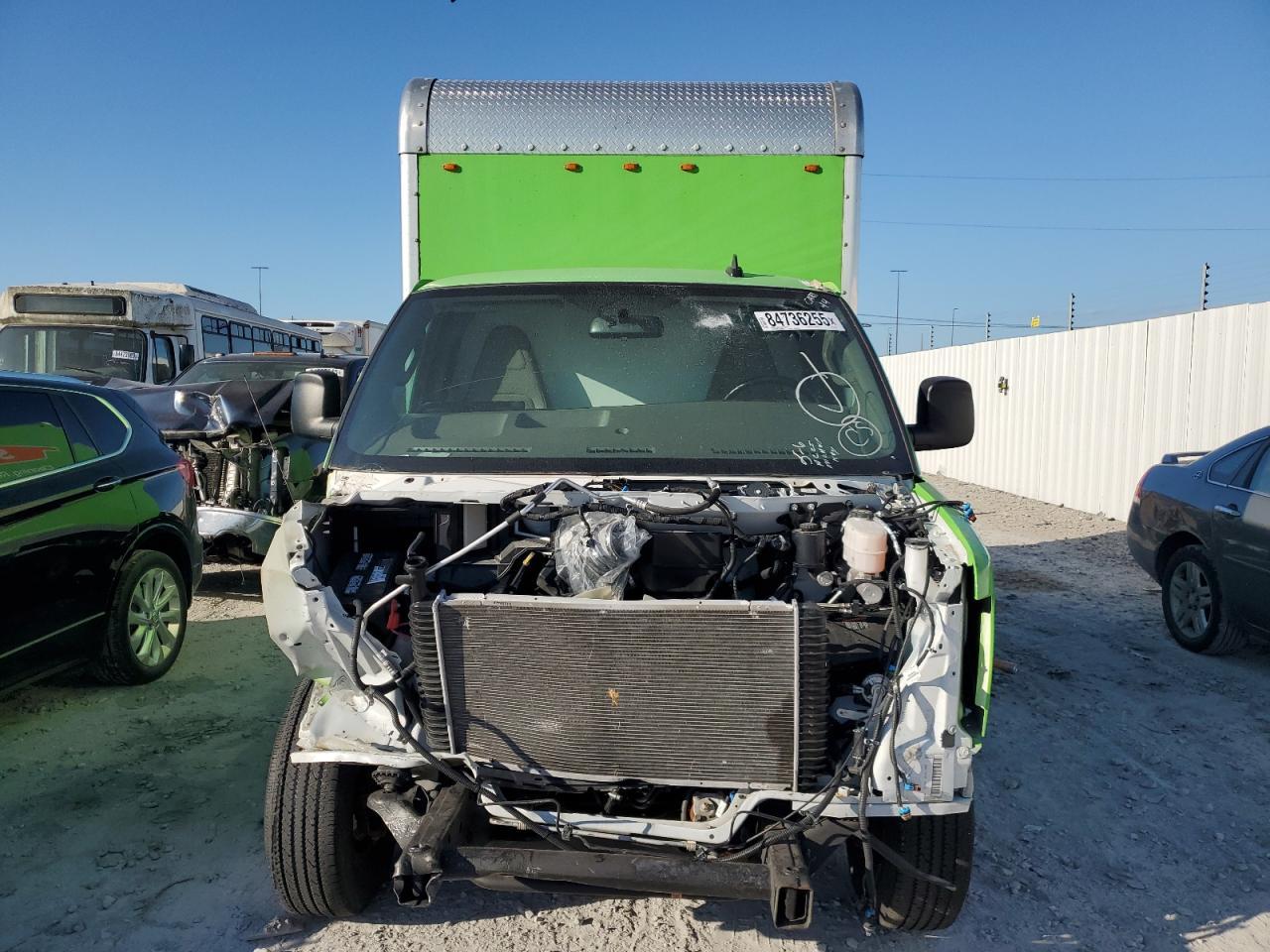 2023 Chevrolet Express G3500 - Фото 5