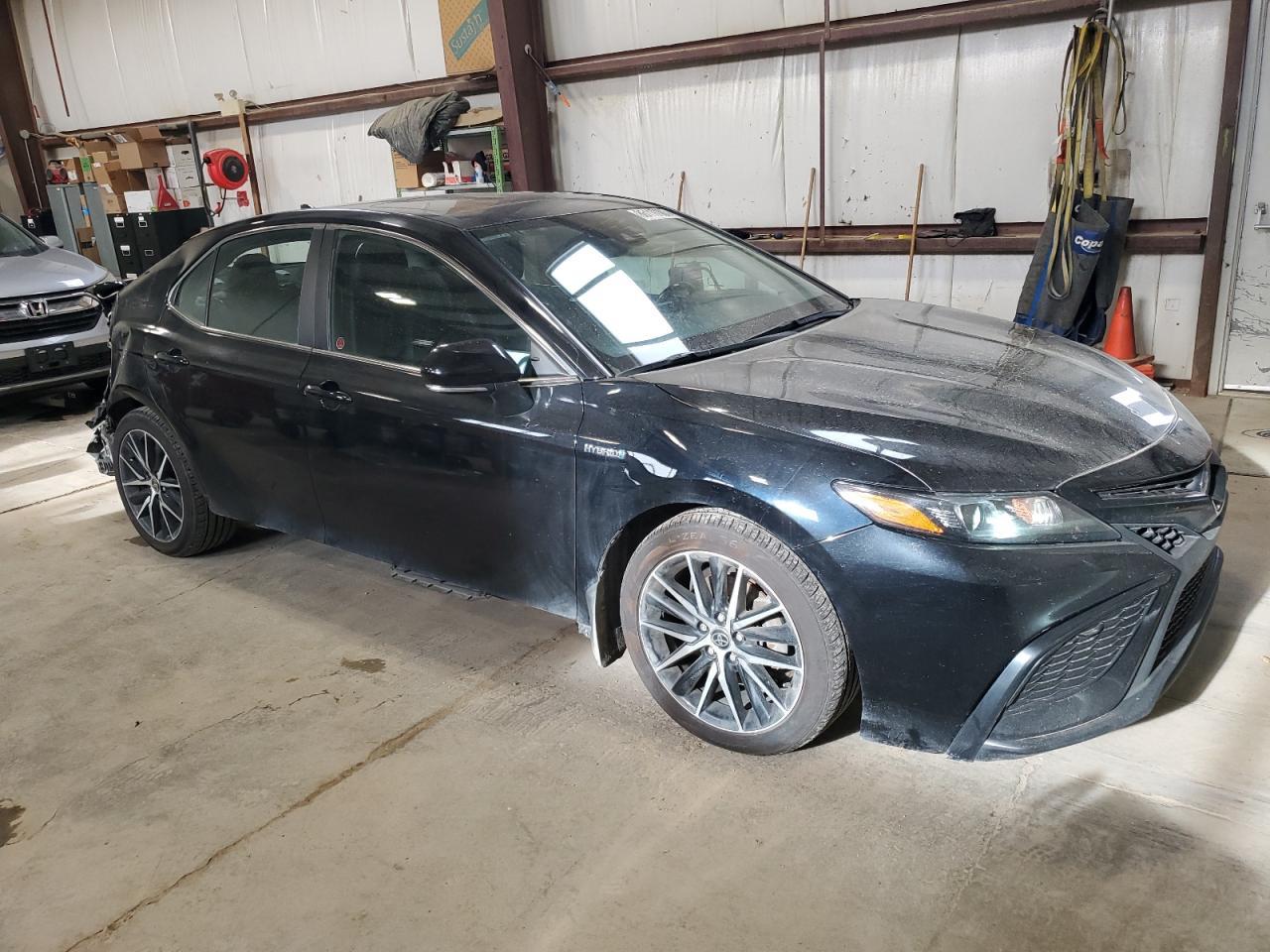 2021 Toyota Camry Xle - Фото 4