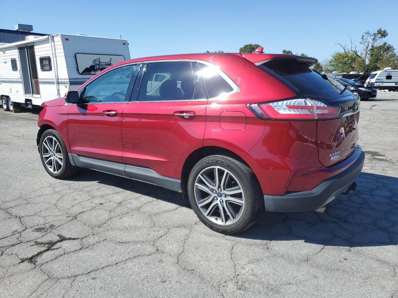 2019 Ford Edge Titanium - Фото 2
