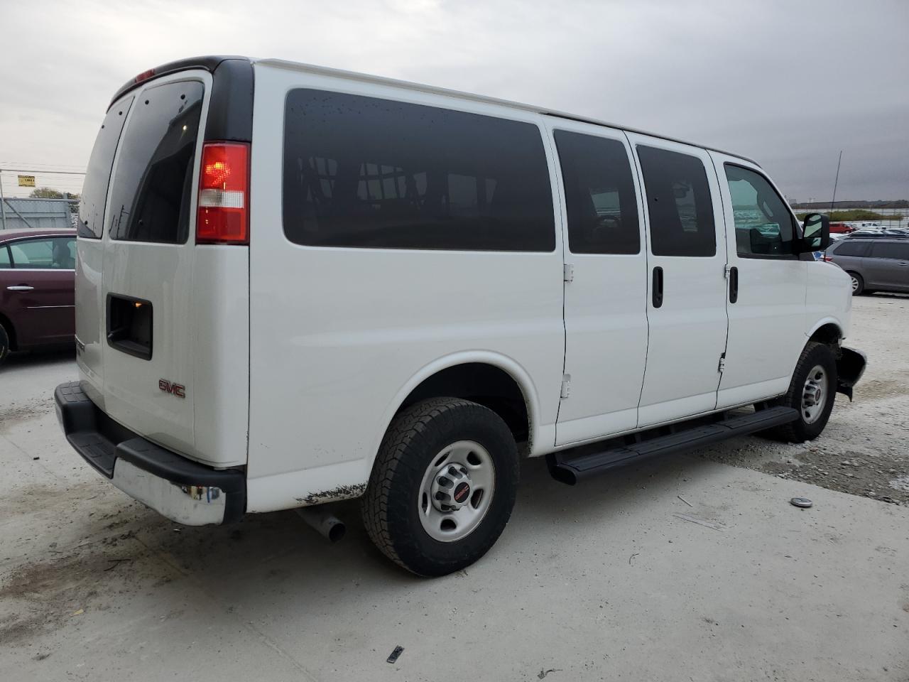 2023 GMC Savana G2500 Ls - Фото 3