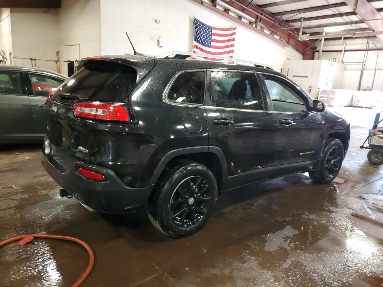2015 Jeep Cherokee Latitude - Image 3