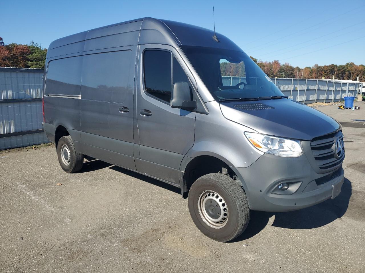 2023 Mercedes Benz Sprinter 2500 Delivery Van - Image 4