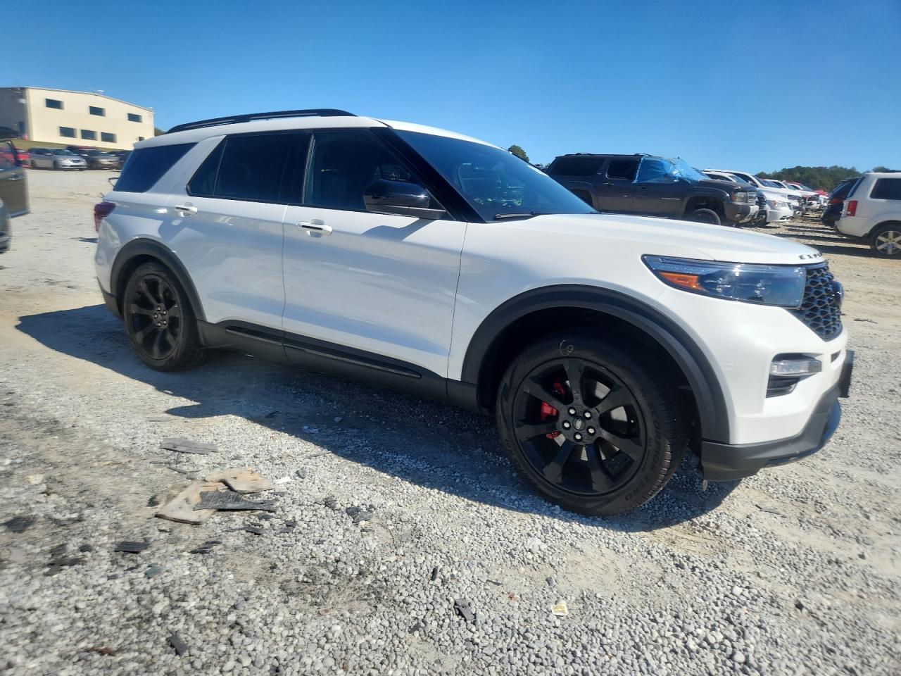 2022 Ford Explorer St - Image 4