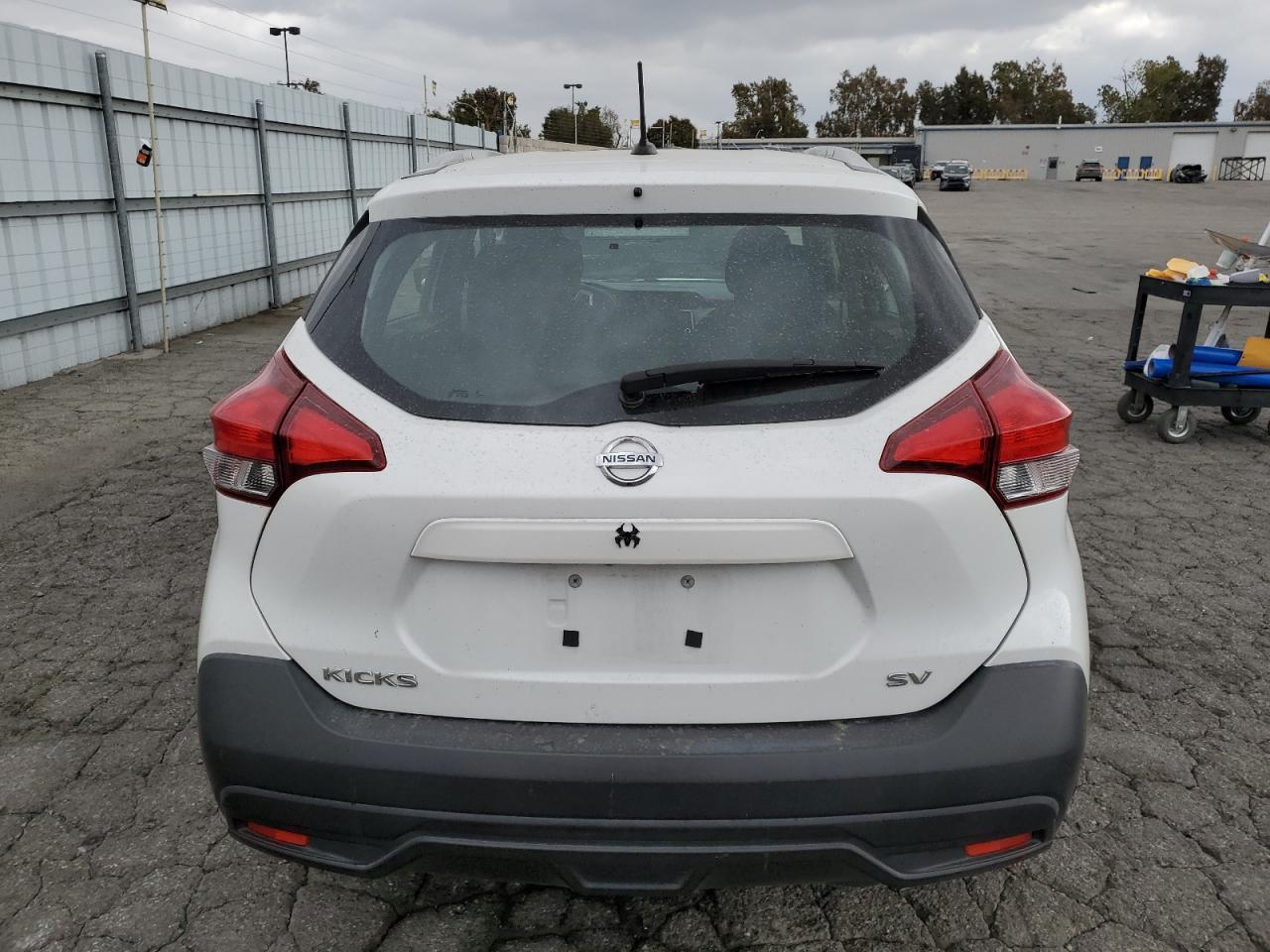 2019 Nissan Kicks S - Image 6