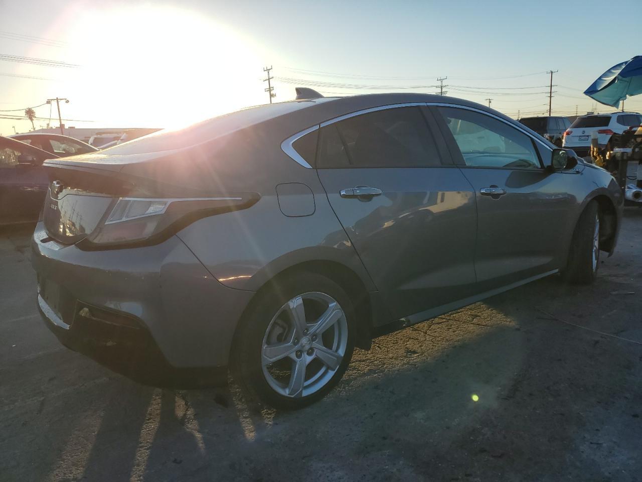 2018 Chevrolet Volt Lt - Фото 3