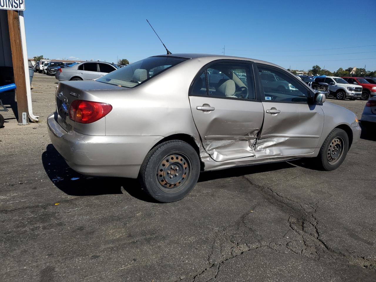 2003 Toyota Corolla Ce - Фото 3