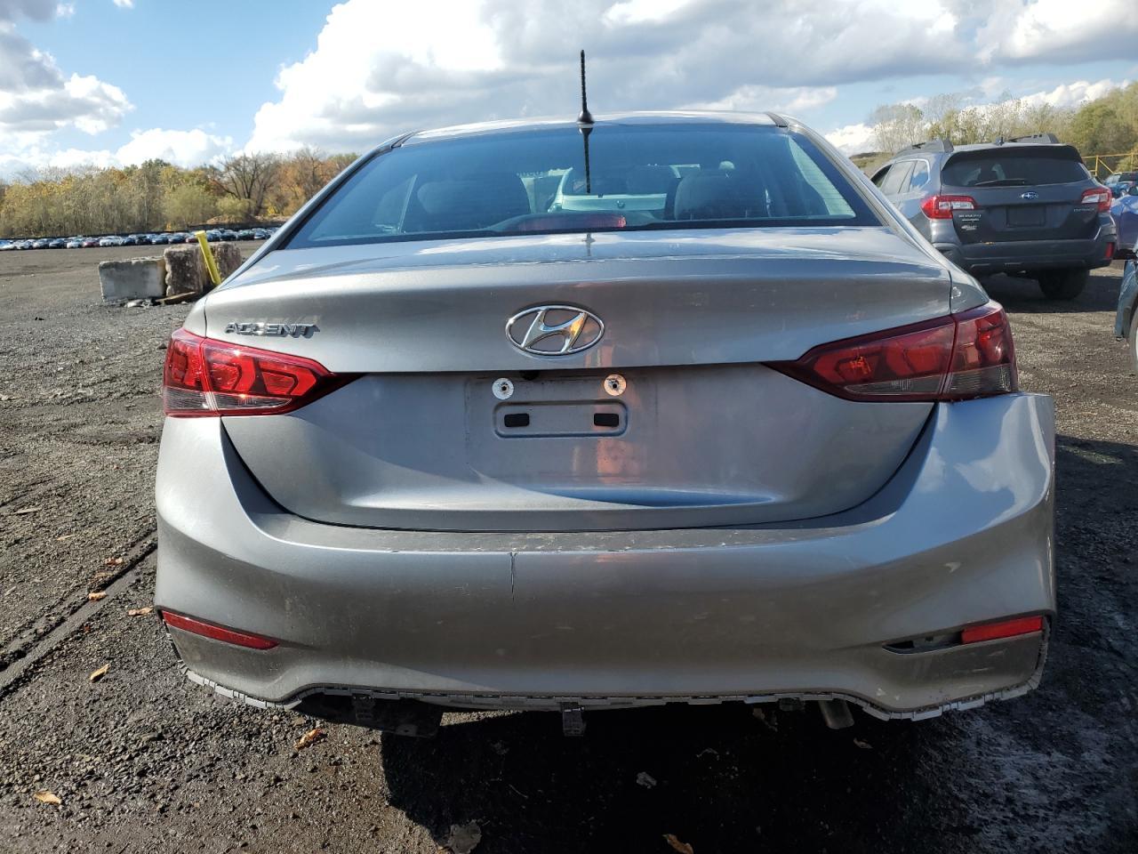 2021 Hyundai Accent Se - Фото 6