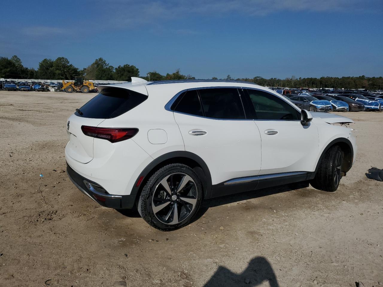 2021 Buick Envision Essence - Фото 3