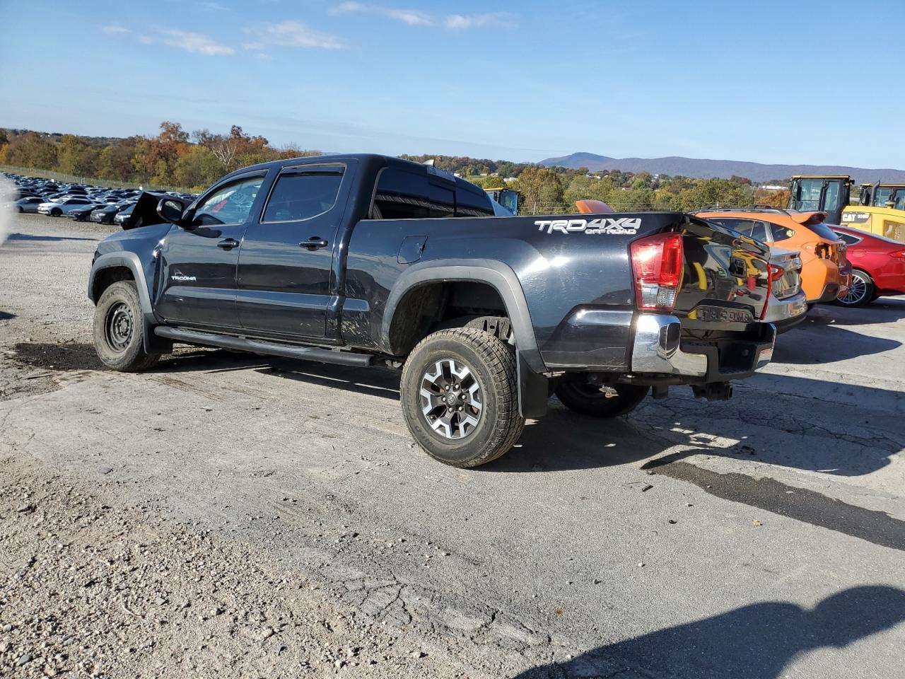 2017 Toyota Tacoma Double Cab - Image 2
