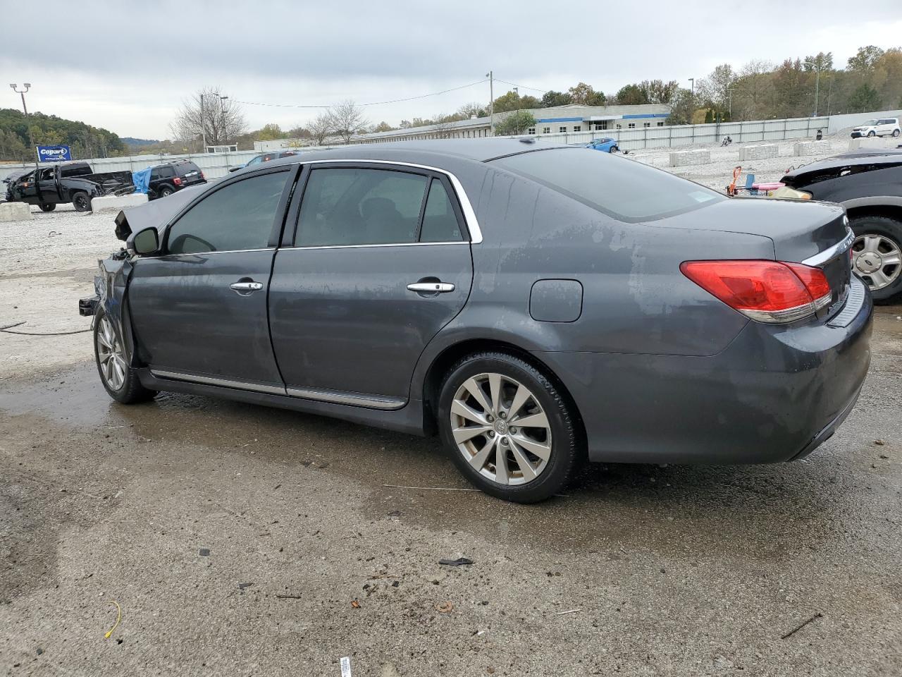 2012 Toyota Avalon Limited - Фото 2