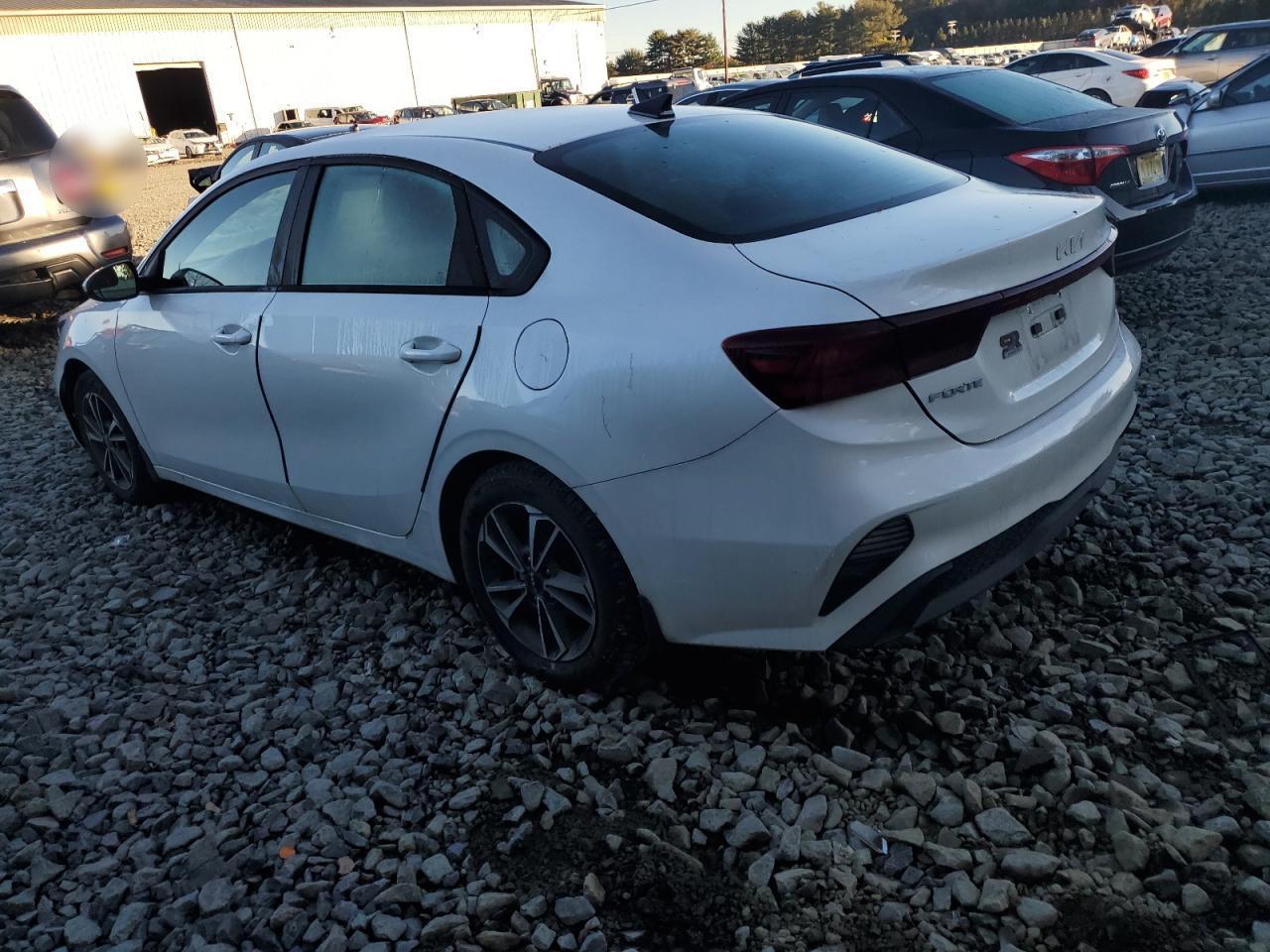 2023 Kia Forte Lx - Фото 2