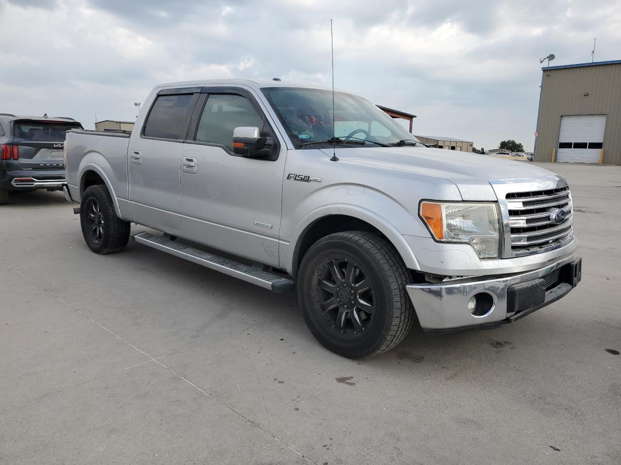 2014 Ford F150 Supercrew - Фото 4