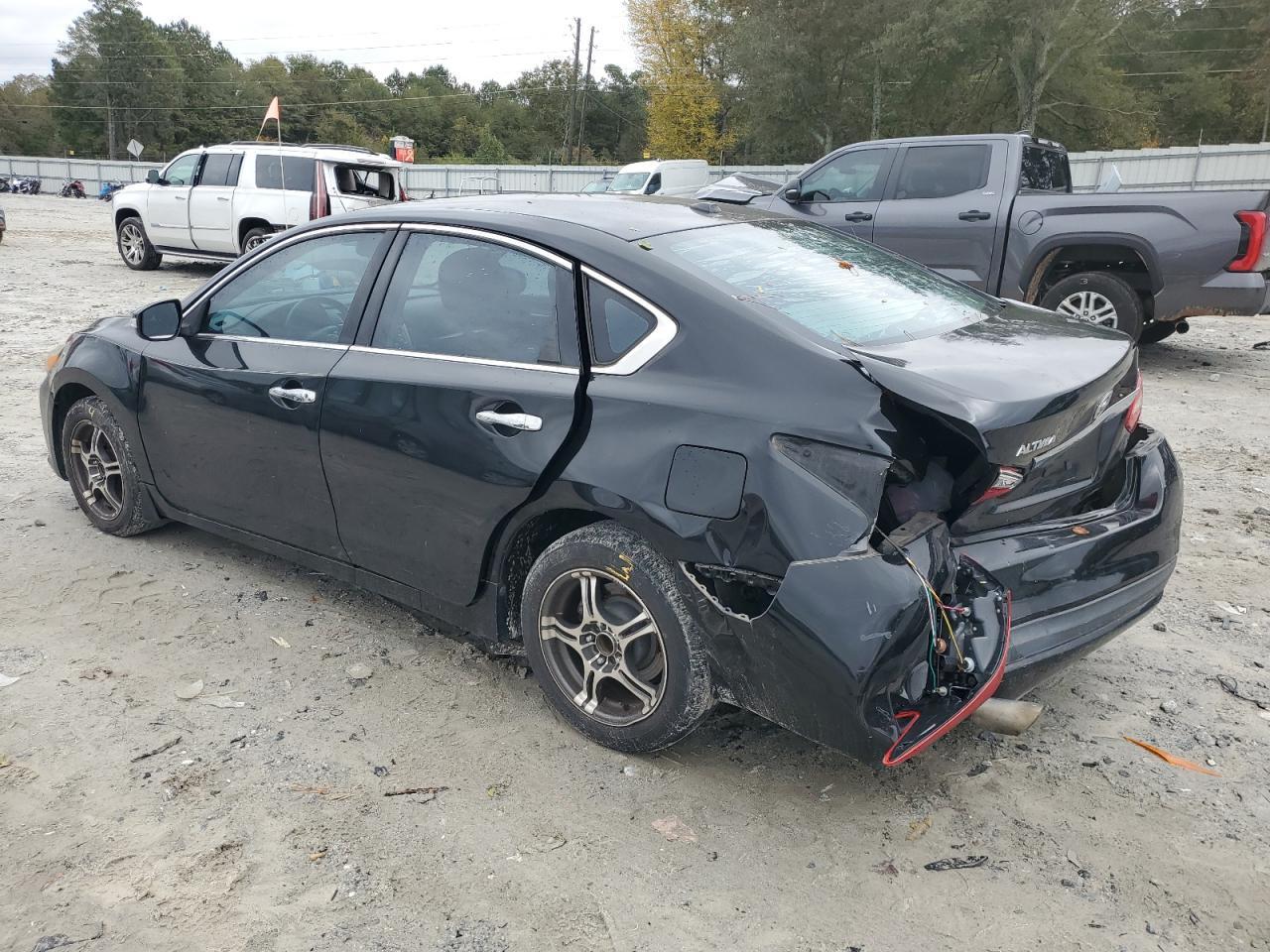 2016 Nissan Altima 2.5 - Image 2