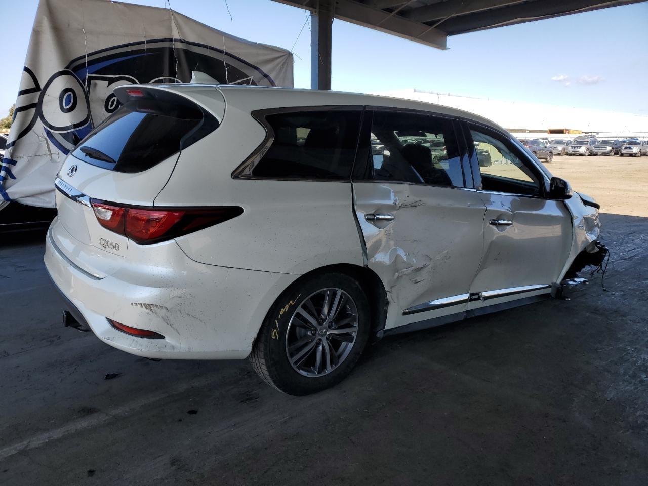 2018 Infiniti Qx60 - Image 3