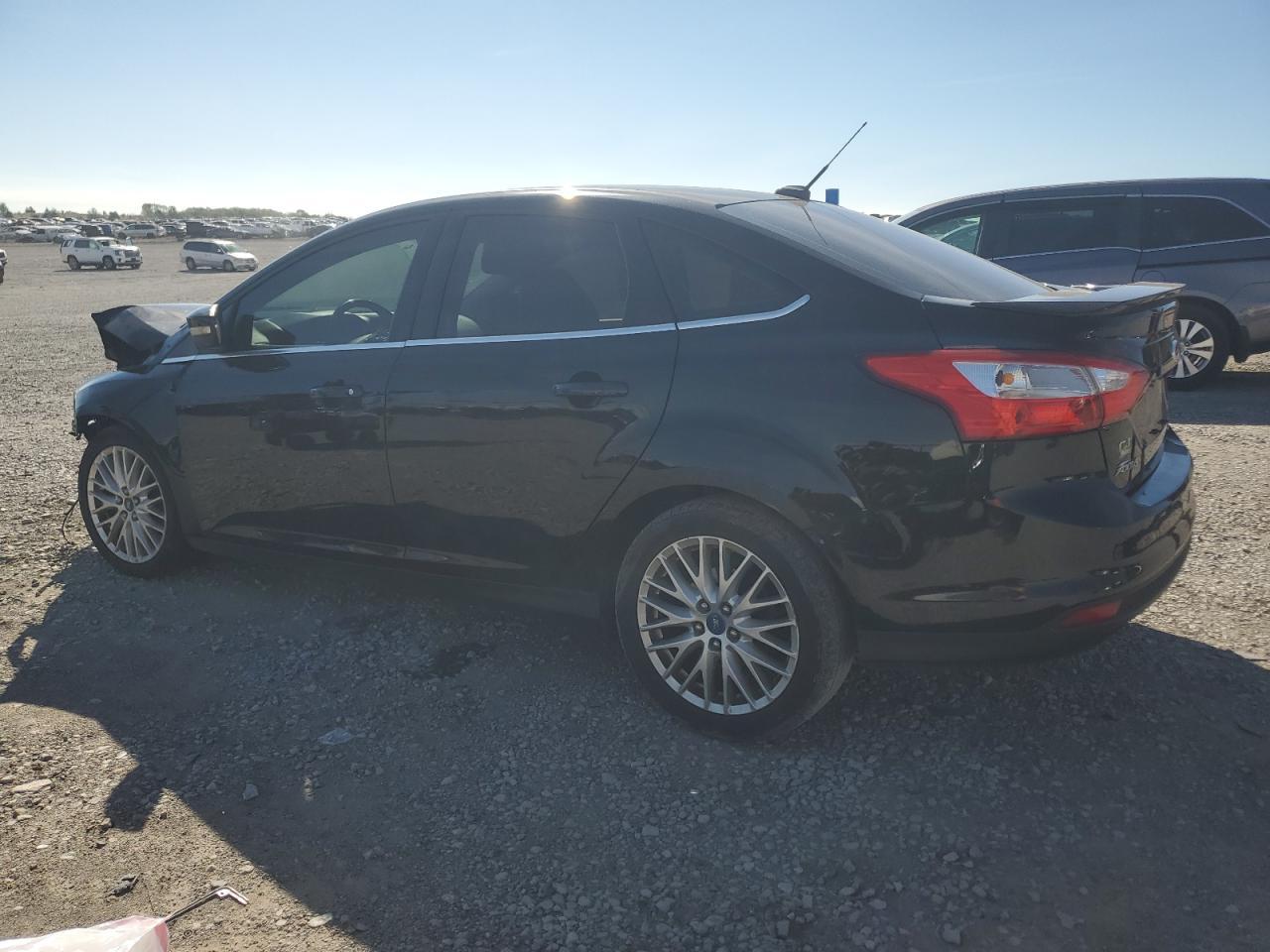 2013 Ford Focus Titanium - Image 2