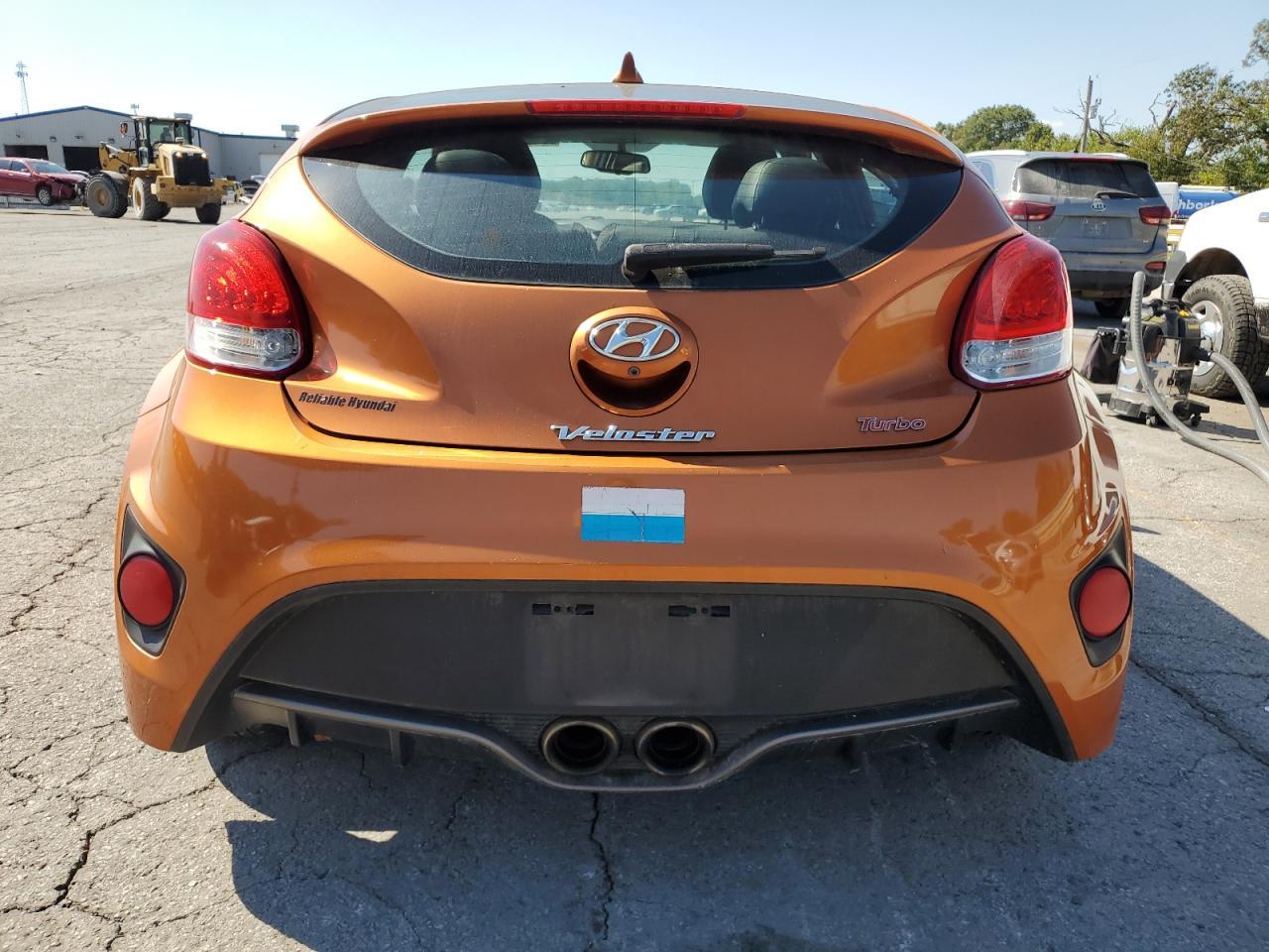 2016 Hyundai Veloster Turbo - Фото 6
