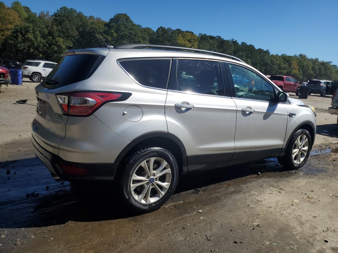 2017 Ford Escape Se - Image 3