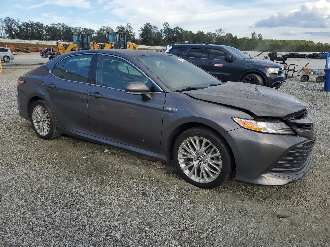 2020 Toyota Camry Xle - Image 4