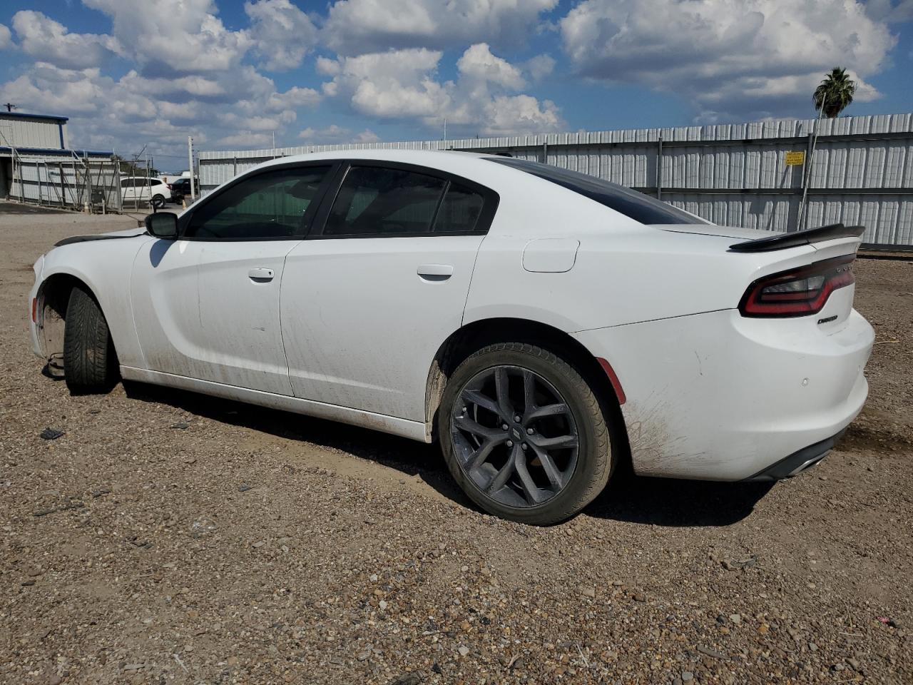 2019 Dodge Charger Sxt - Image 2