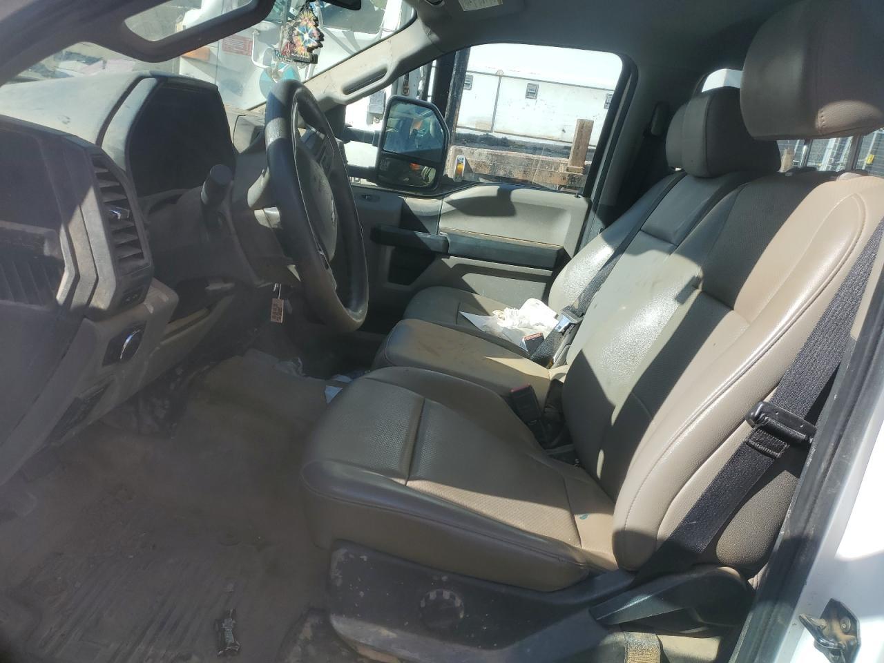 2022 Ford F350 Super Duty - Фото 7