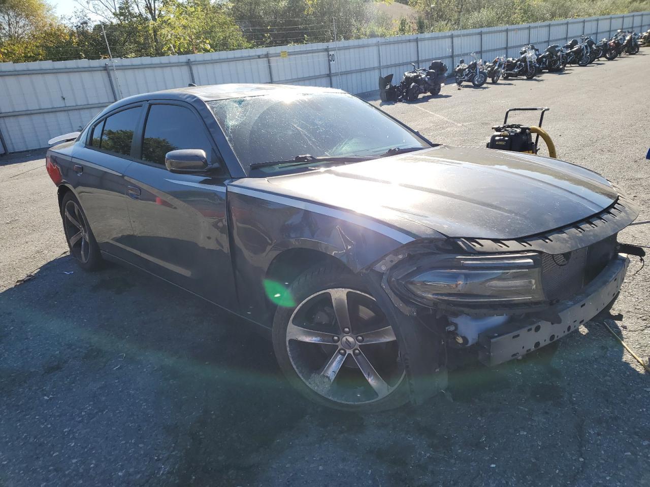 2017 Dodge Charger Sxt - Фото 4