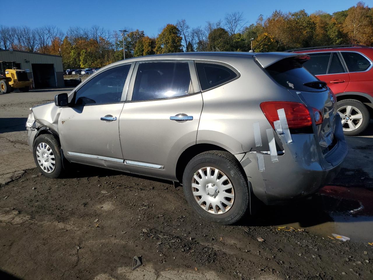 2011 Nissan Rogue S - Image 2