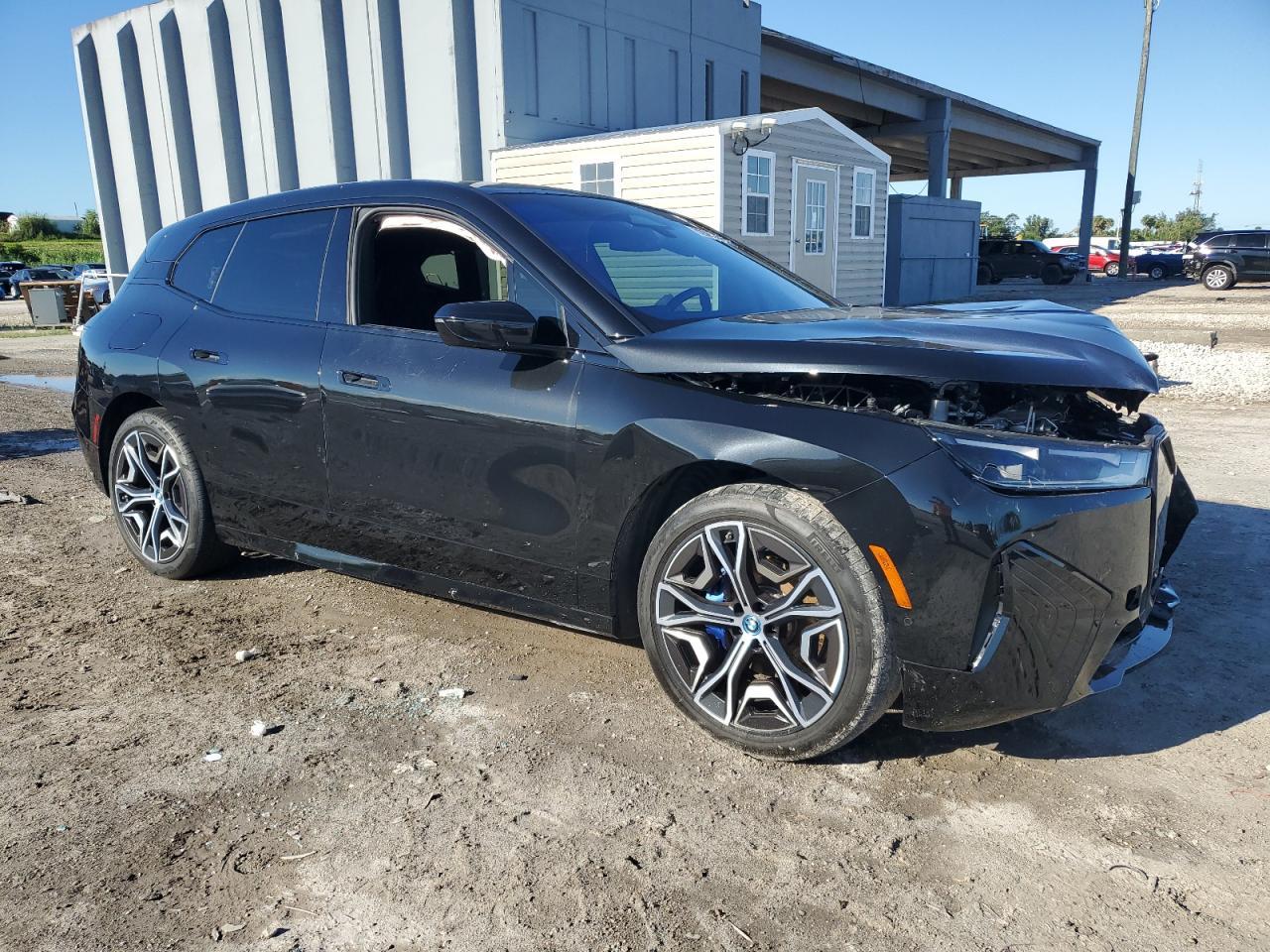 2025 BMW Ix xDrive50 - Image 4