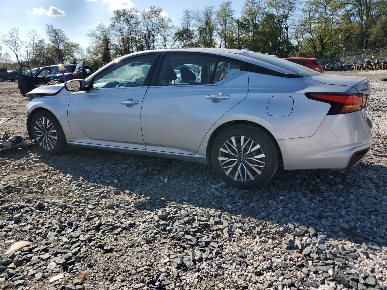 2023 Nissan Altima Sv - Фото 2