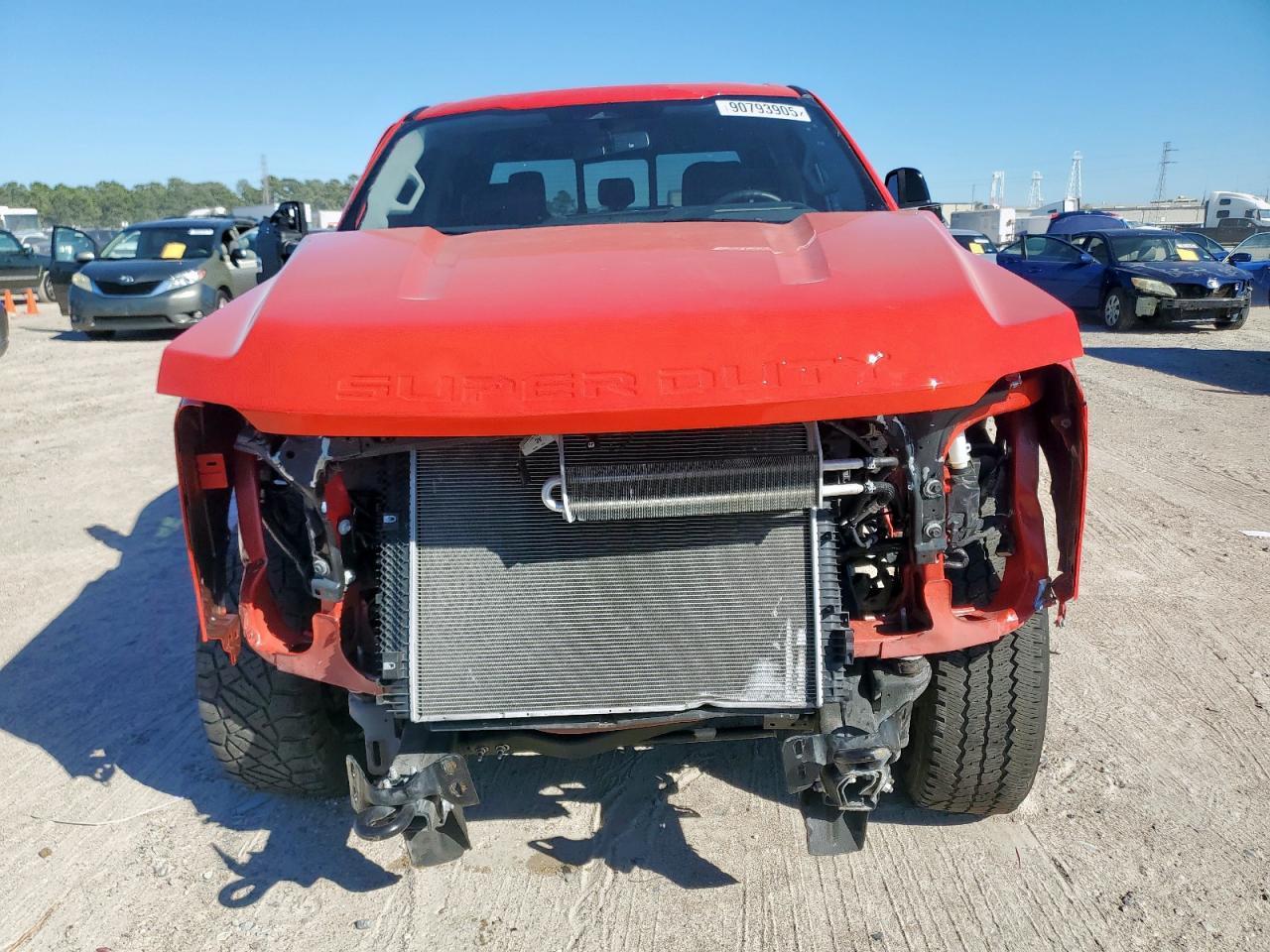 2024 Ford F250 Super Duty - Фото 5