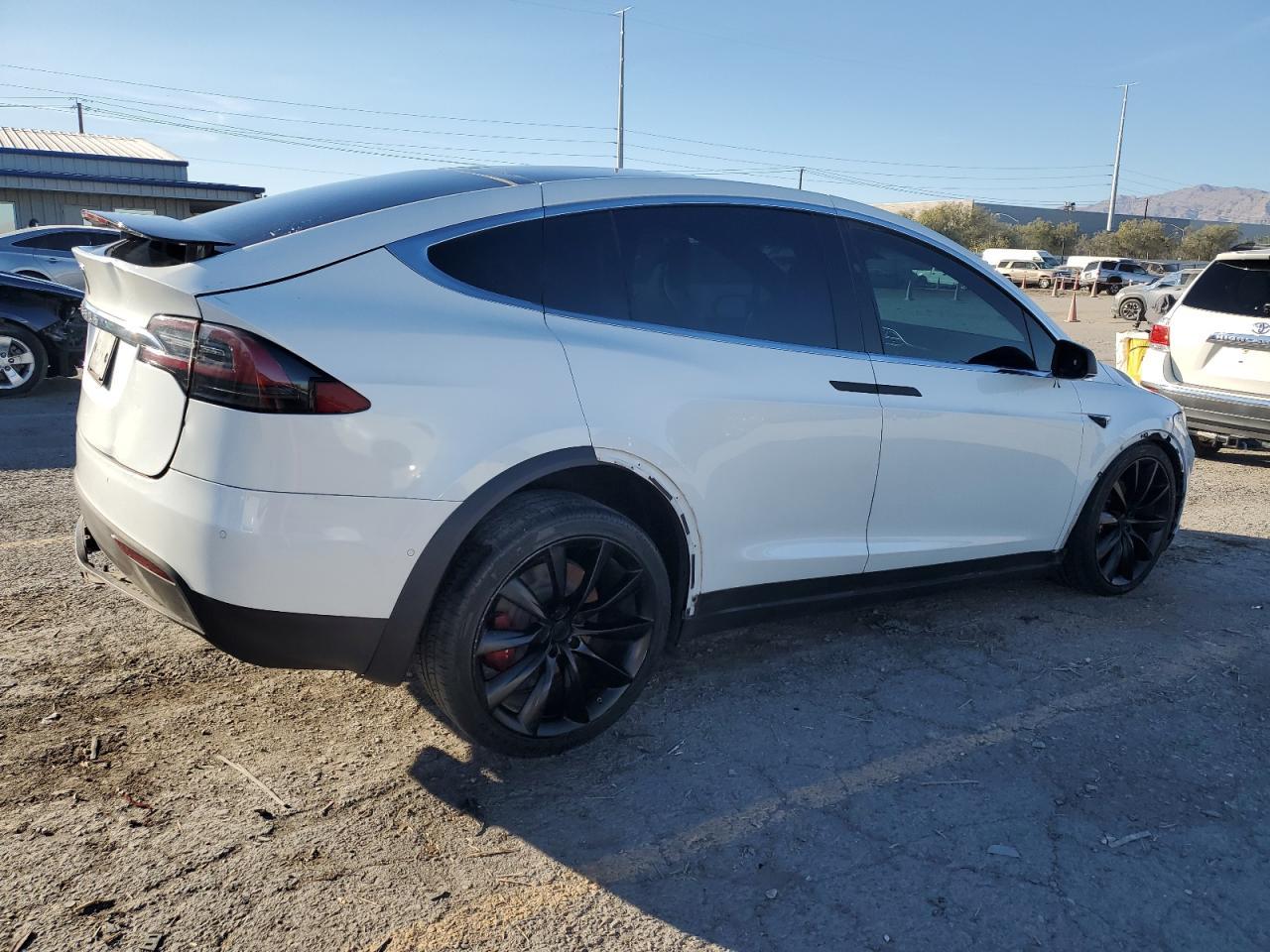 2018 Tesla Model X - Фото 3