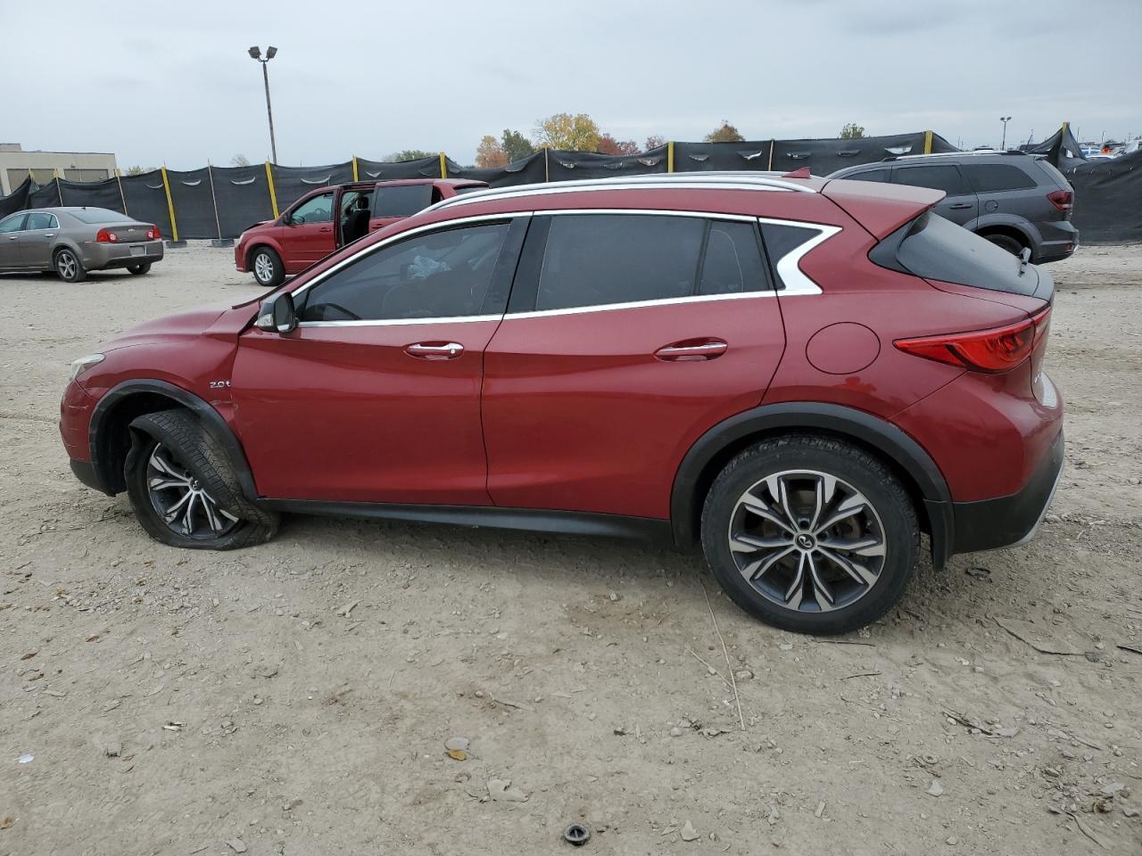 2017 Infiniti Qx30 Premium - Image 2