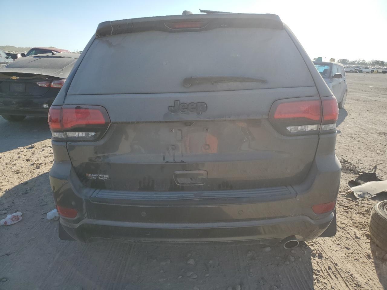 2021 Jeep Grand Cherokee Laredo - Image 6
