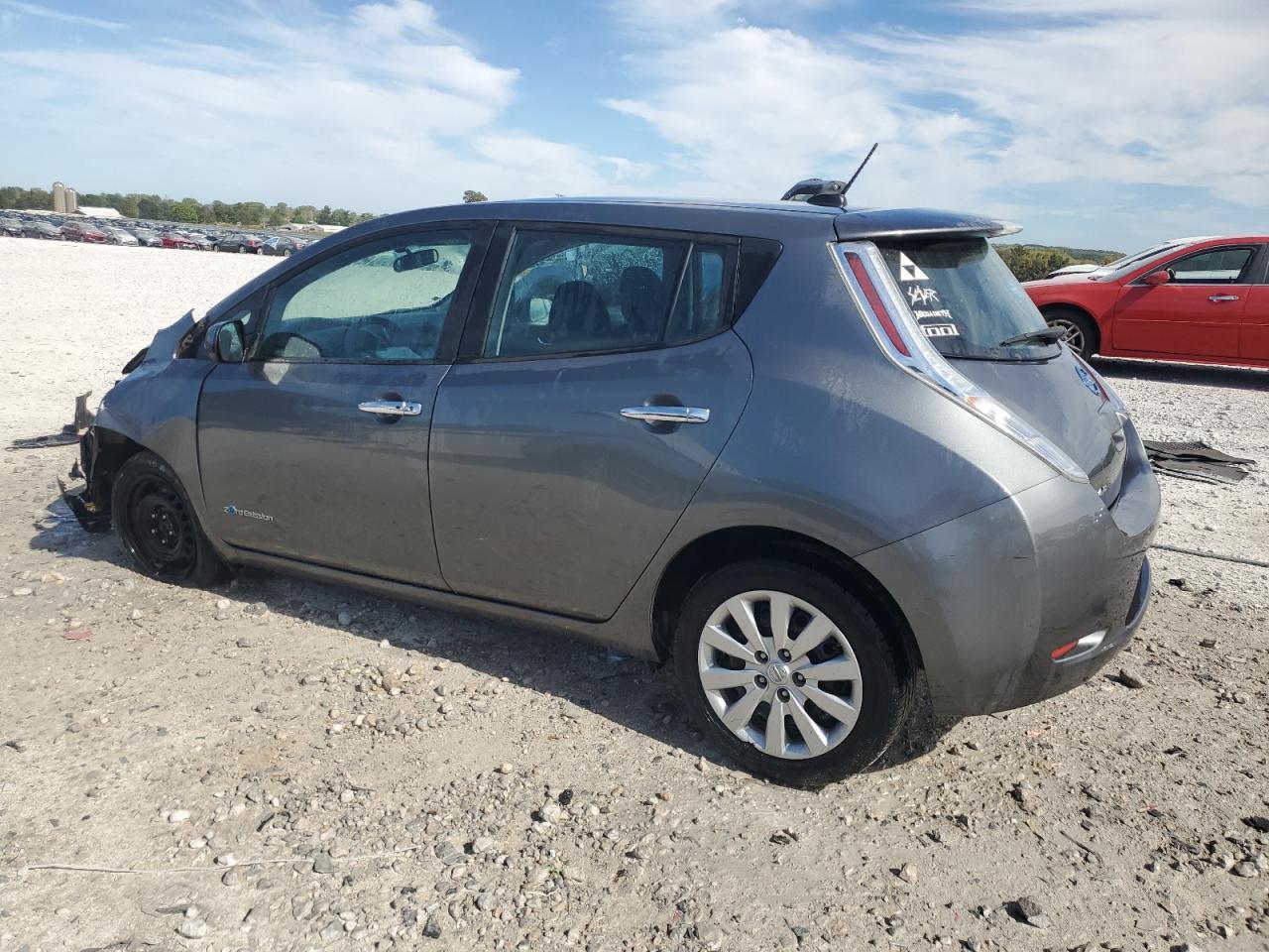 2016 Nissan Leaf S - Фото 2