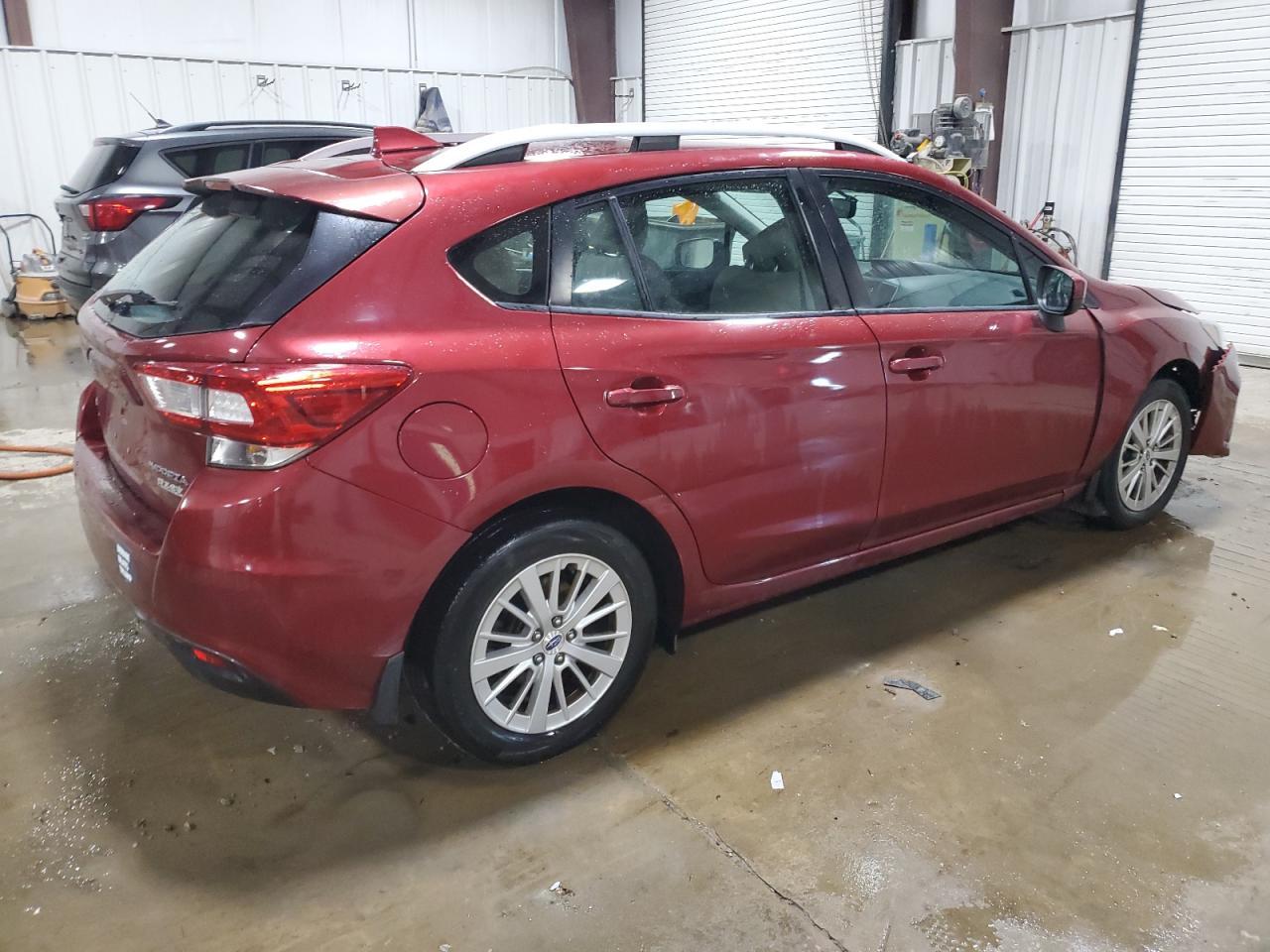2017 Subaru Impreza Premium - Фото 3