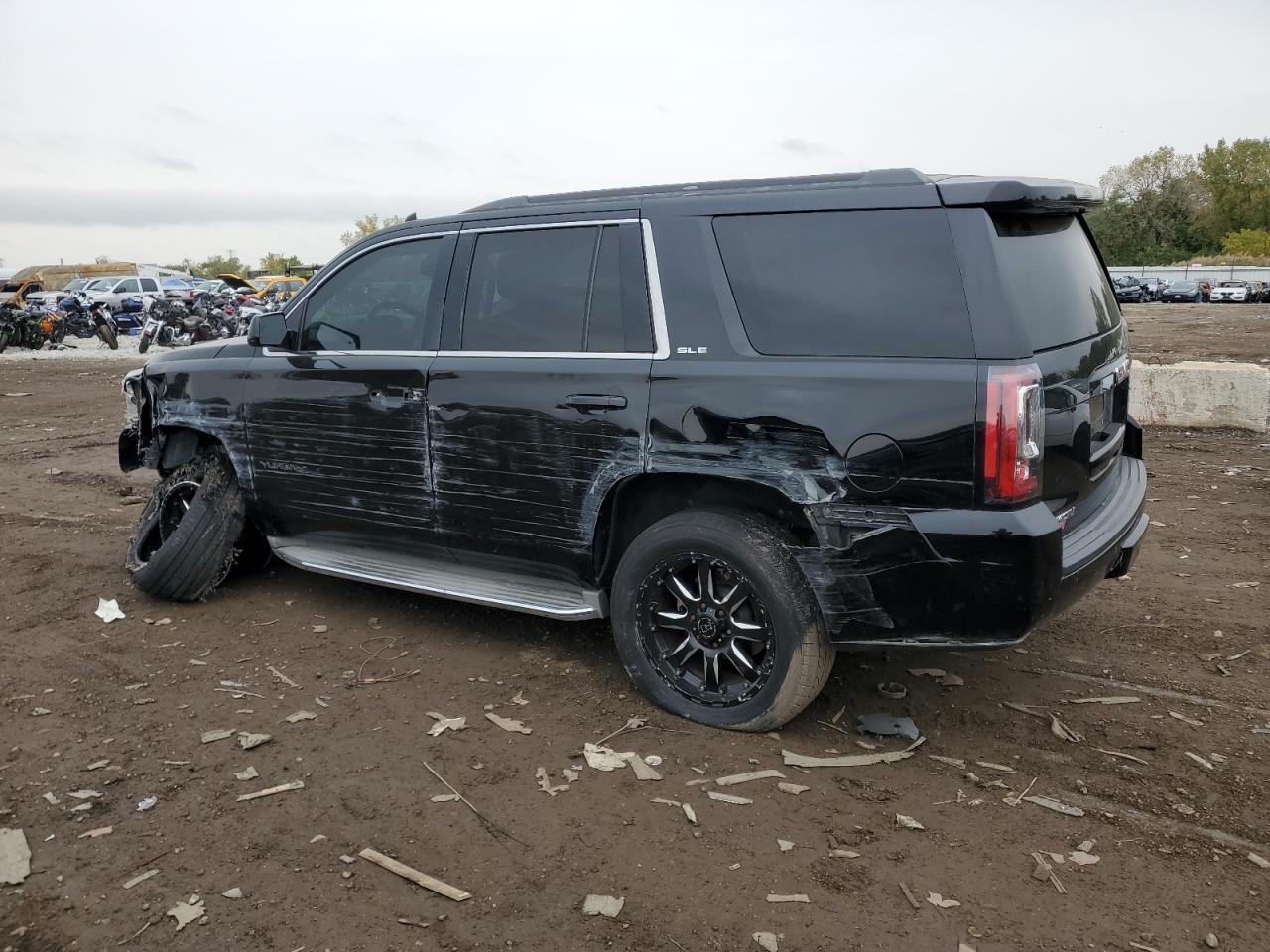 2015 GMC Yukon Sle - Фото 2